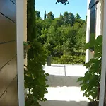 Charmantes Mit Garten By Interhome *