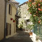 Charmantes Mit Garten By Interhome *