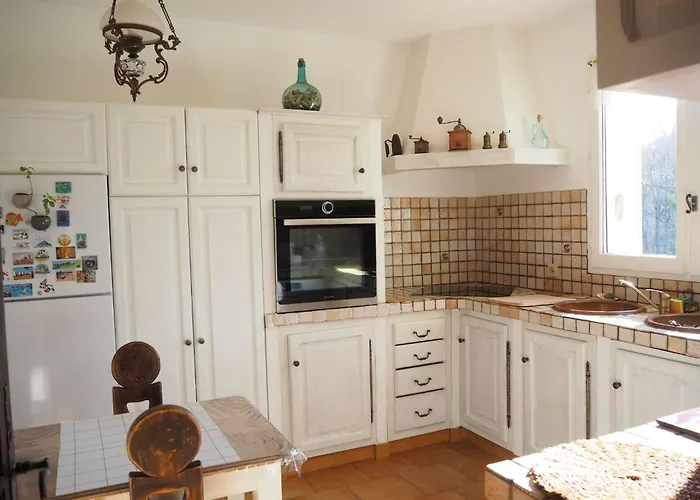 Holiday home Charmantes Mit Garten By Interhome