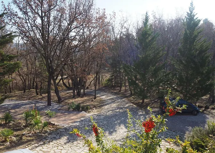 Holiday home Charmantes Mit Garten By Interhome Pierrevert